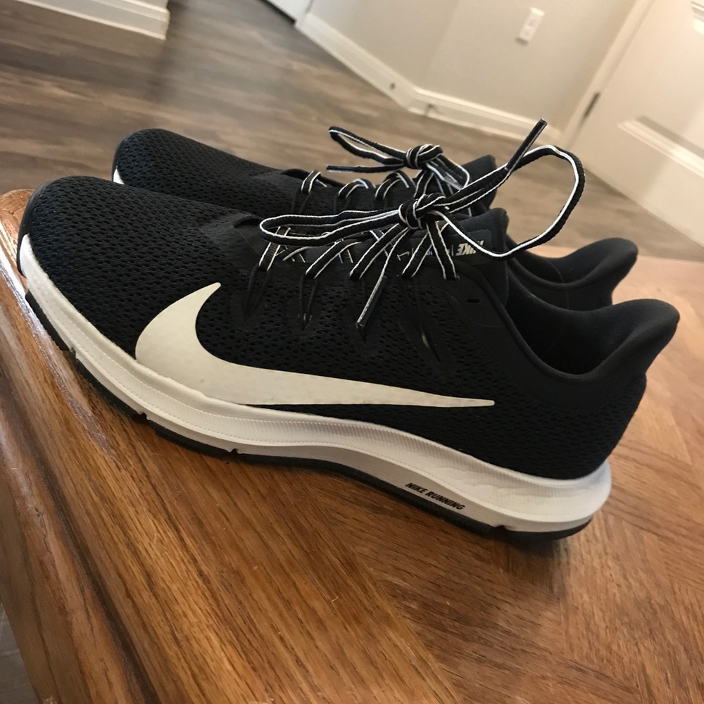 Nike Quest 2 Women running shoe 7.5